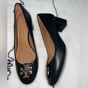Tory Burch NEW 50mm Pump Calf Leather black gold logo 8